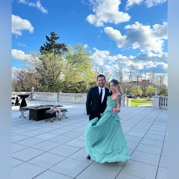 Strapless Ruffled Tiered Gown - Picture 4 of 7